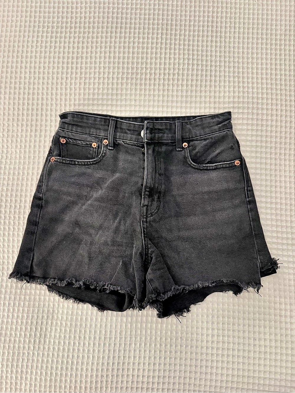 American Eagle Women's Black Jean Shorts